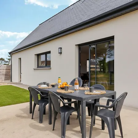 Cozy In Germain Sur Ay With Wifi