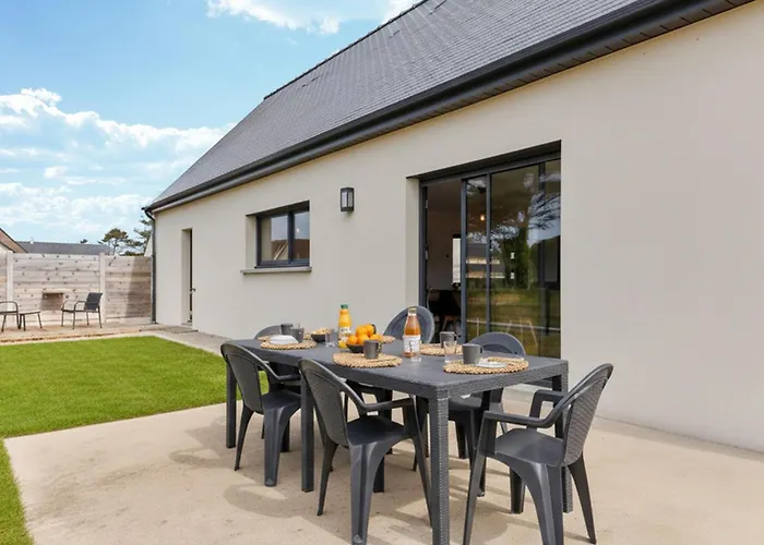 Cozy In Germain Sur Ay With Wifi