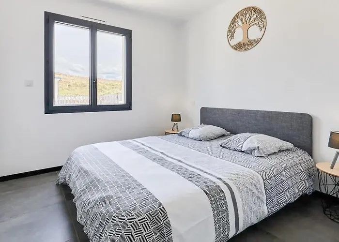 Cozy In Germain Sur Ay With Wifi