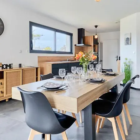 Cozy In Germain Sur Ay With Wifi Casa vacanze *