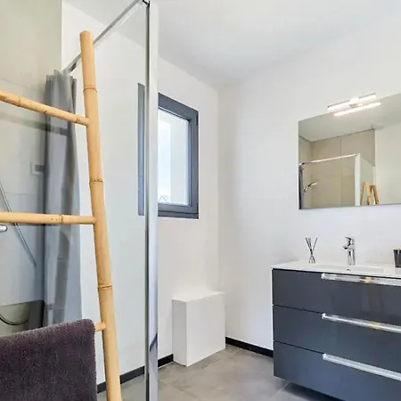 Cozy In Germain Sur Ay With Wifi *