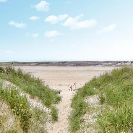 Cozy In Germain Sur Ay With Wifi Casa vacanze