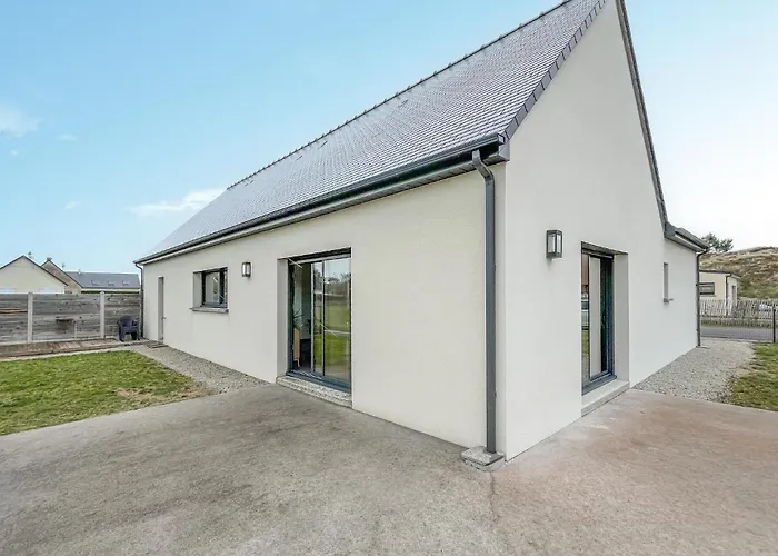 Cozy In Germain Sur Ay With Wifi Holiday home Saint-Germain-sur-Ay