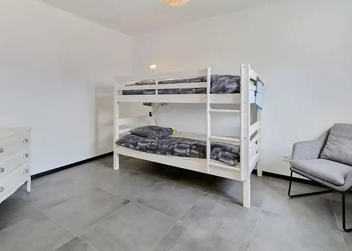 Cozy In Germain Sur Ay With Wifi Holiday home *