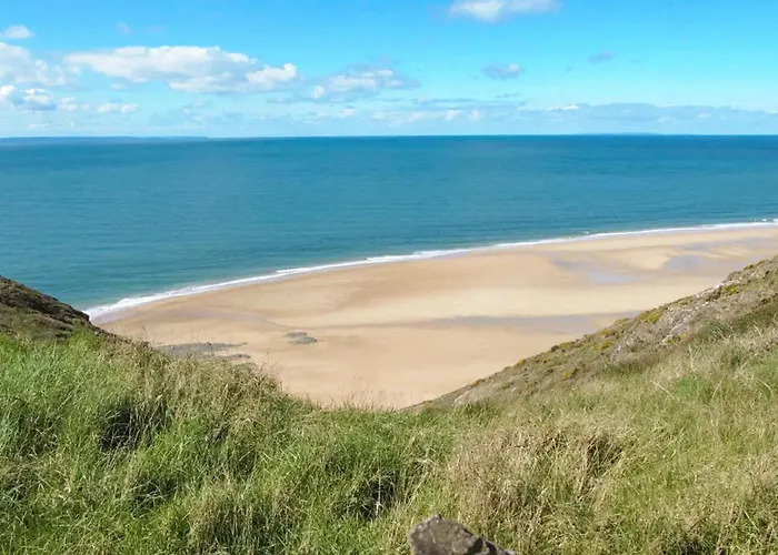 Cozy In Germain Sur Ay With Wifi Holiday home *